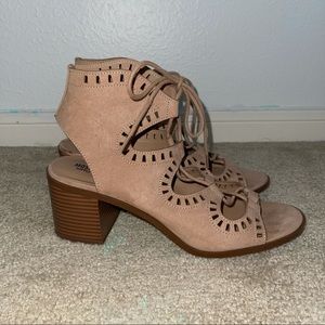 Tan Lace Up Sandals Mossimo Supply Co. women’s 10